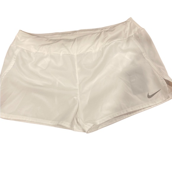 Nike running shorts xl,xxl - Picture 2 of 4